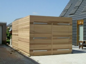 Tuinhuis + overstek