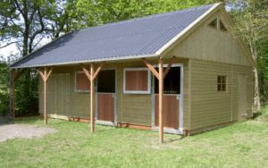 houten-paardenstal-paardenbox-houtbouw-hiemstra