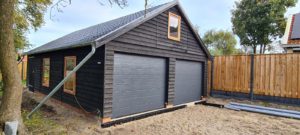 Dubbele garage berging Luinjeberd