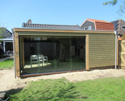 aanbouw verblijfsruimte aan woning