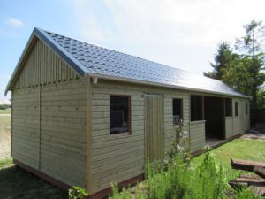 Mooie grote overkapping met berging