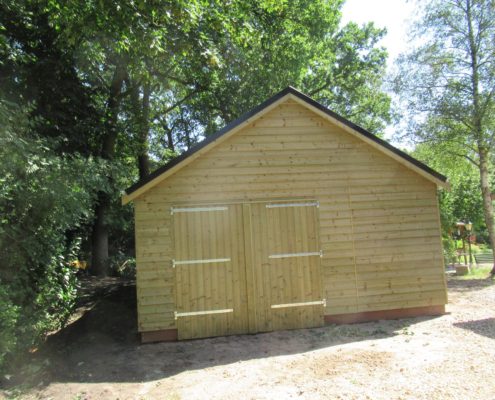 houten berging geleverd in Boijl