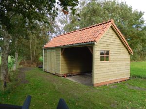 HSP 40 houten berging in Boelenslaan