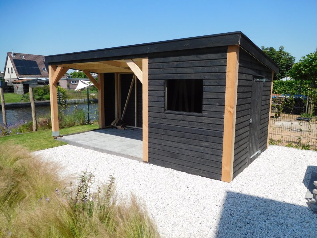 Zwarte berging met overkapping HSP-10