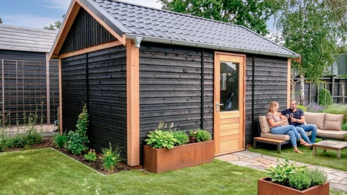 Houten berging plaatsen