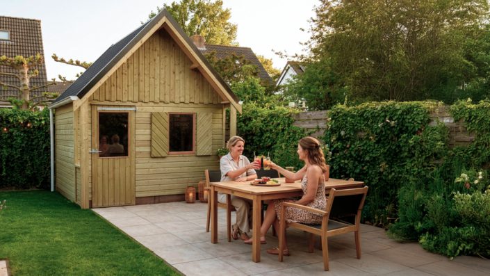 Houten tuinhuisje laten bouwen