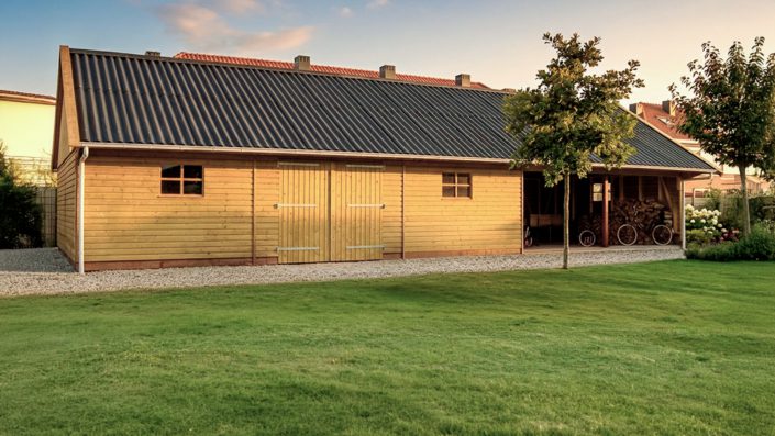 Houten schuur laten bouwen